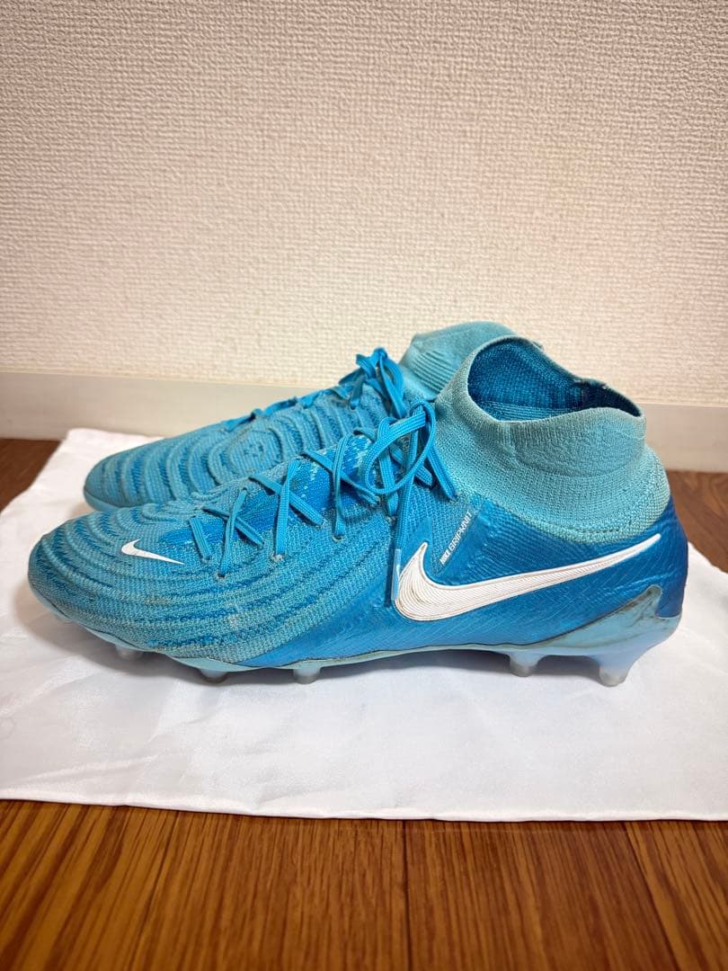 ファントムルナ2 エリートAG 29cm ナイキサッカースパイク