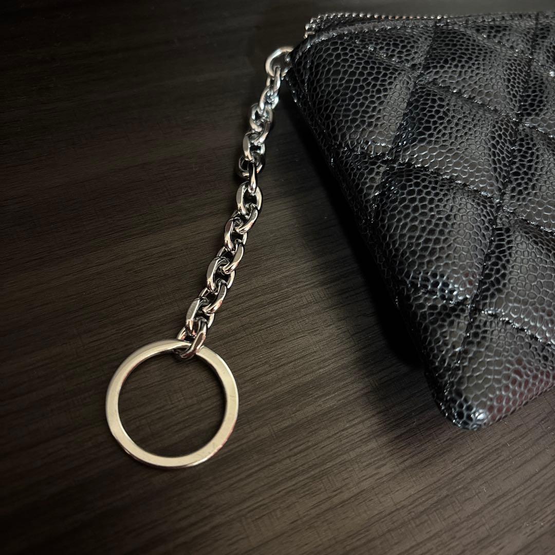 CHANEL ブラックレザー シルバー　ケース