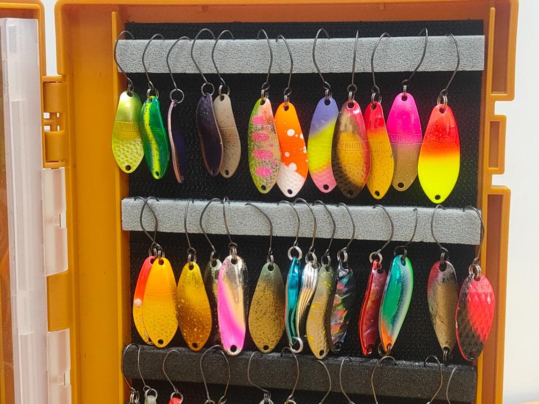 【トラウト・管釣用ルアー大放出！】 スプーン100個セット その２