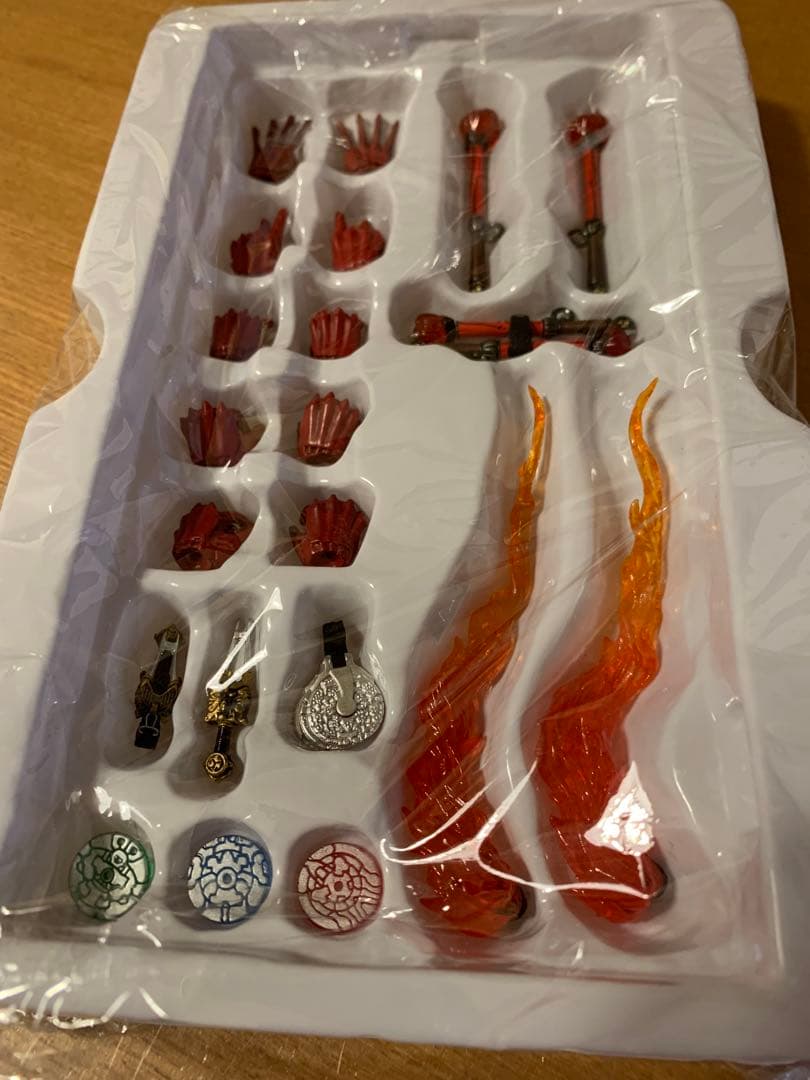 S.H.Figuarts 真骨彫製法　仮面ライダー響鬼紅
