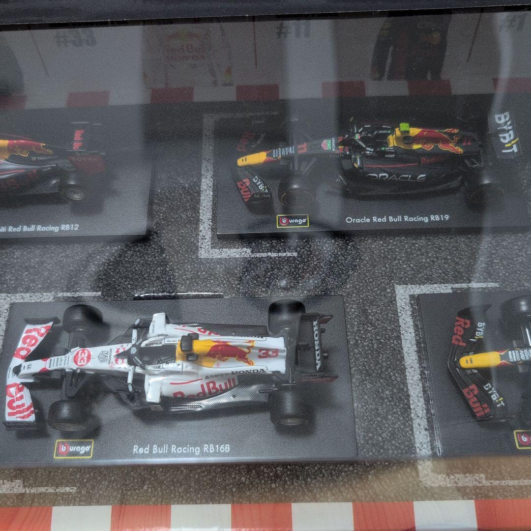 レッドブルレーシングミニカー6台セット 1/43