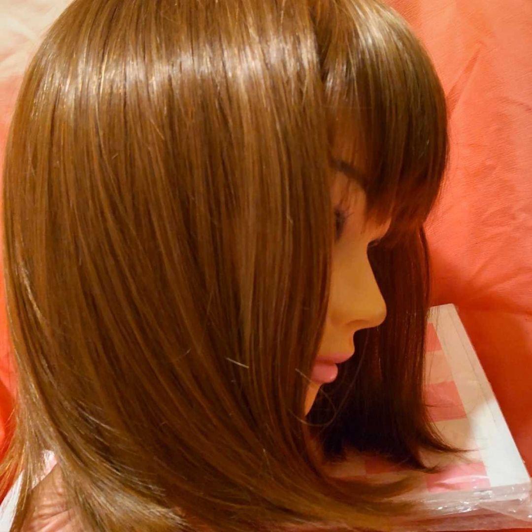 女性マネキン付き　ヘッド　+新品 ミディアムウィッグ付きレディードール人形