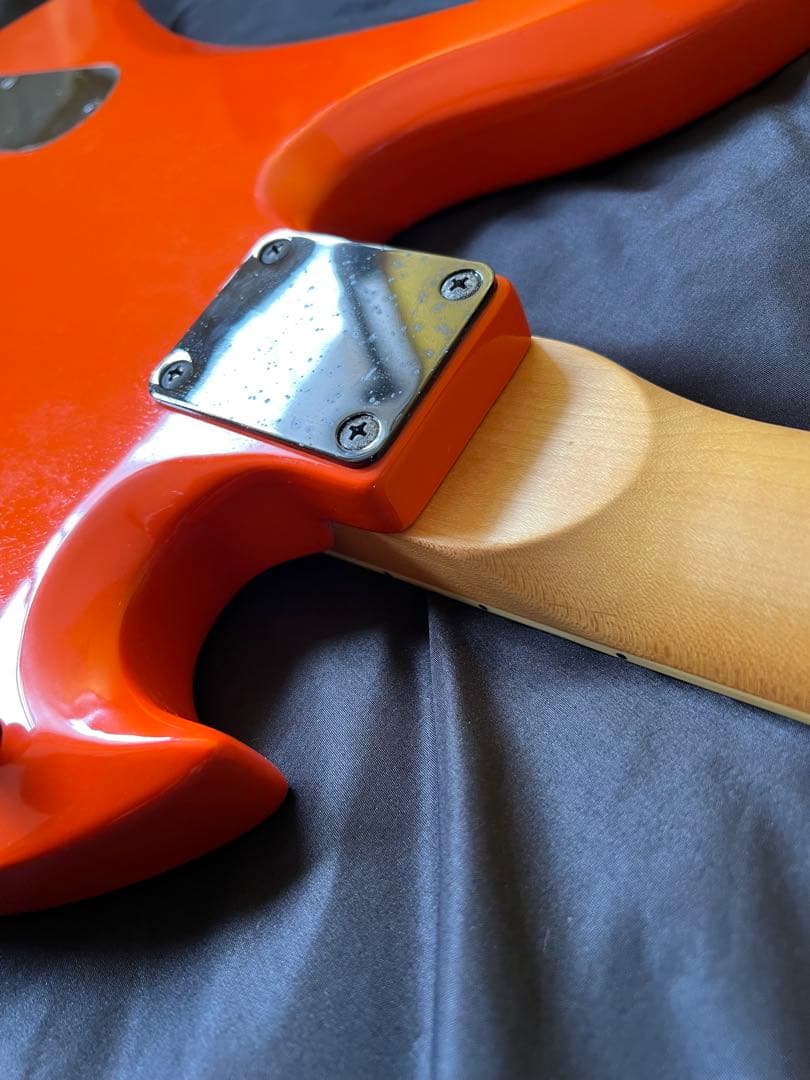 激レア　junoモッキンバード hide エレキギター オレンジ　ケース付