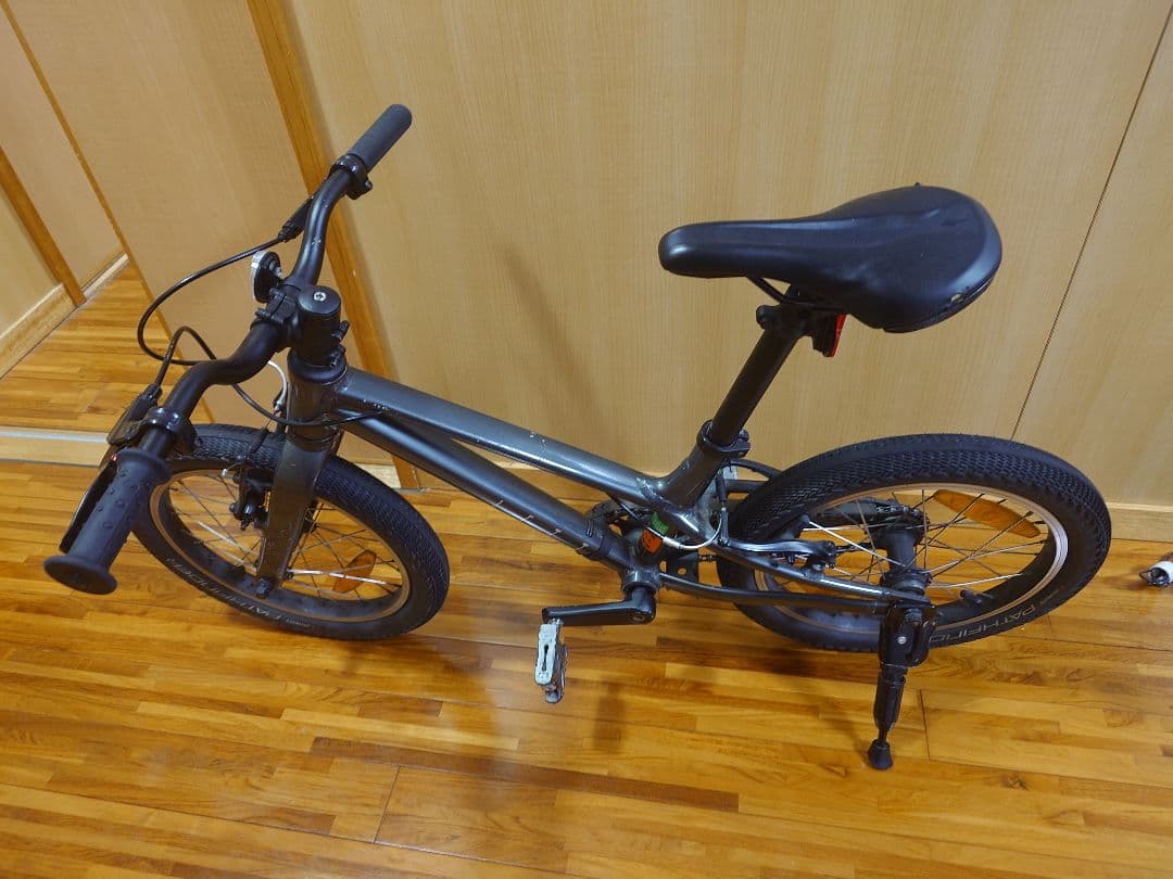 スペシャライズドJETT16 子供用自転車 16インチ グレー