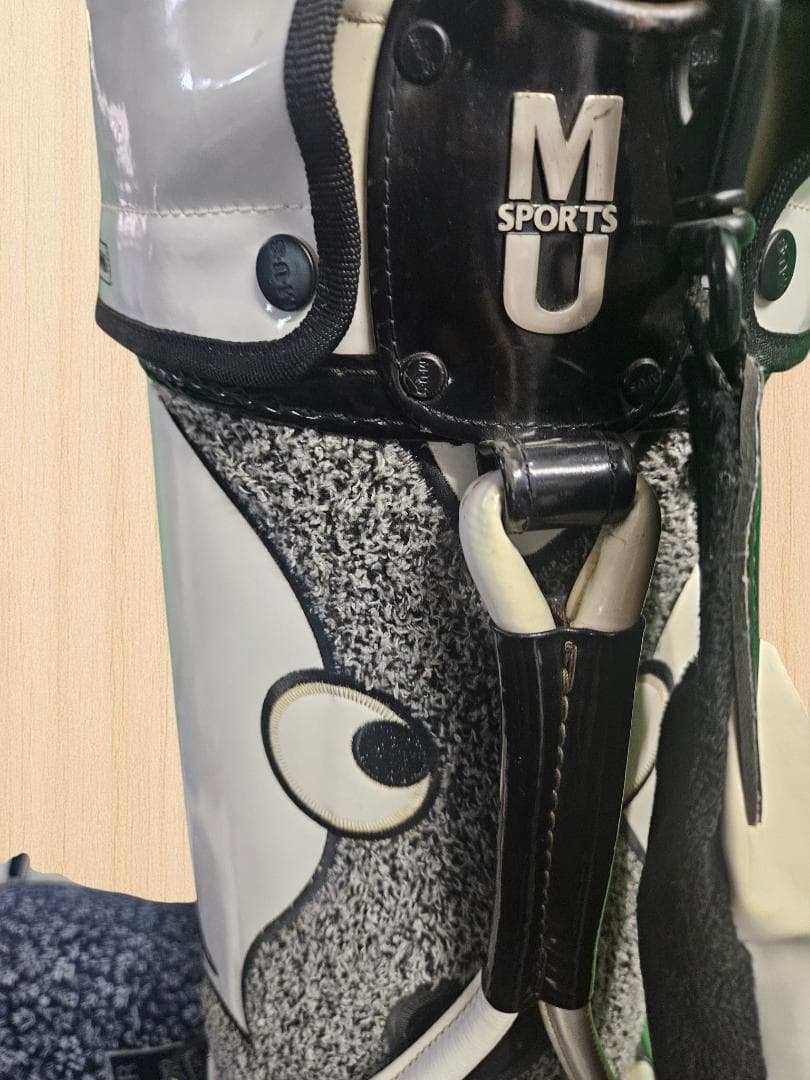 送料無料/超美品　M-U SPORTSエナメル高級 キャディバッグ ホワイト