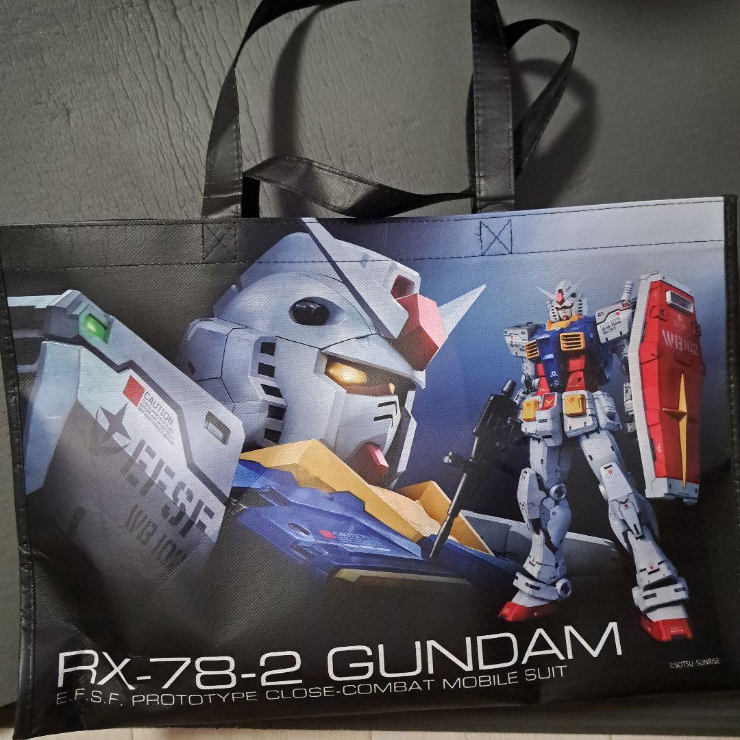 ガンダム45周年　ニューヨーク　カバン　バッグ　エコバッグ　大きめ　レア