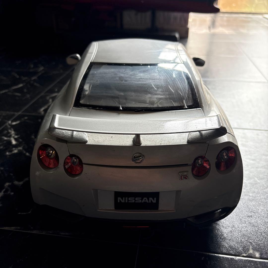 Nissan GT-R 1/18 スケール イーグルモス