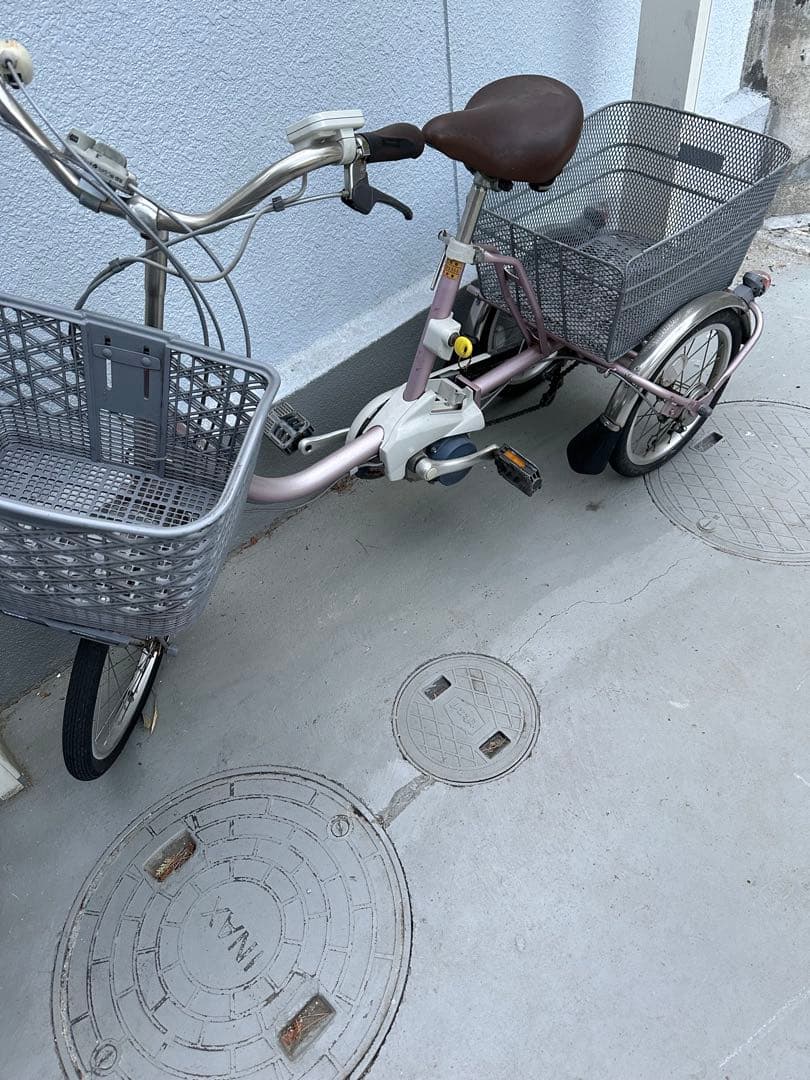 ピンク 三輪電動アシスト自転車