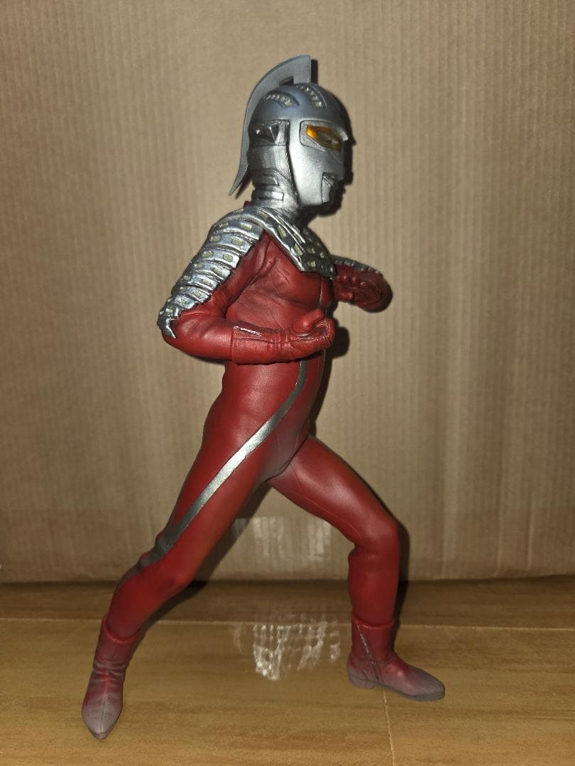 ccp ハイグレード 　ウルトラセブン エメリウム光線