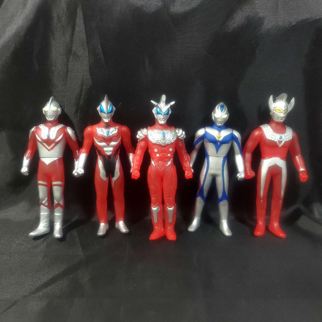 【大量・レア】ウルトラマン＆怪獣 ソフビ フィギュア 玩具 100体 まとめ売り
