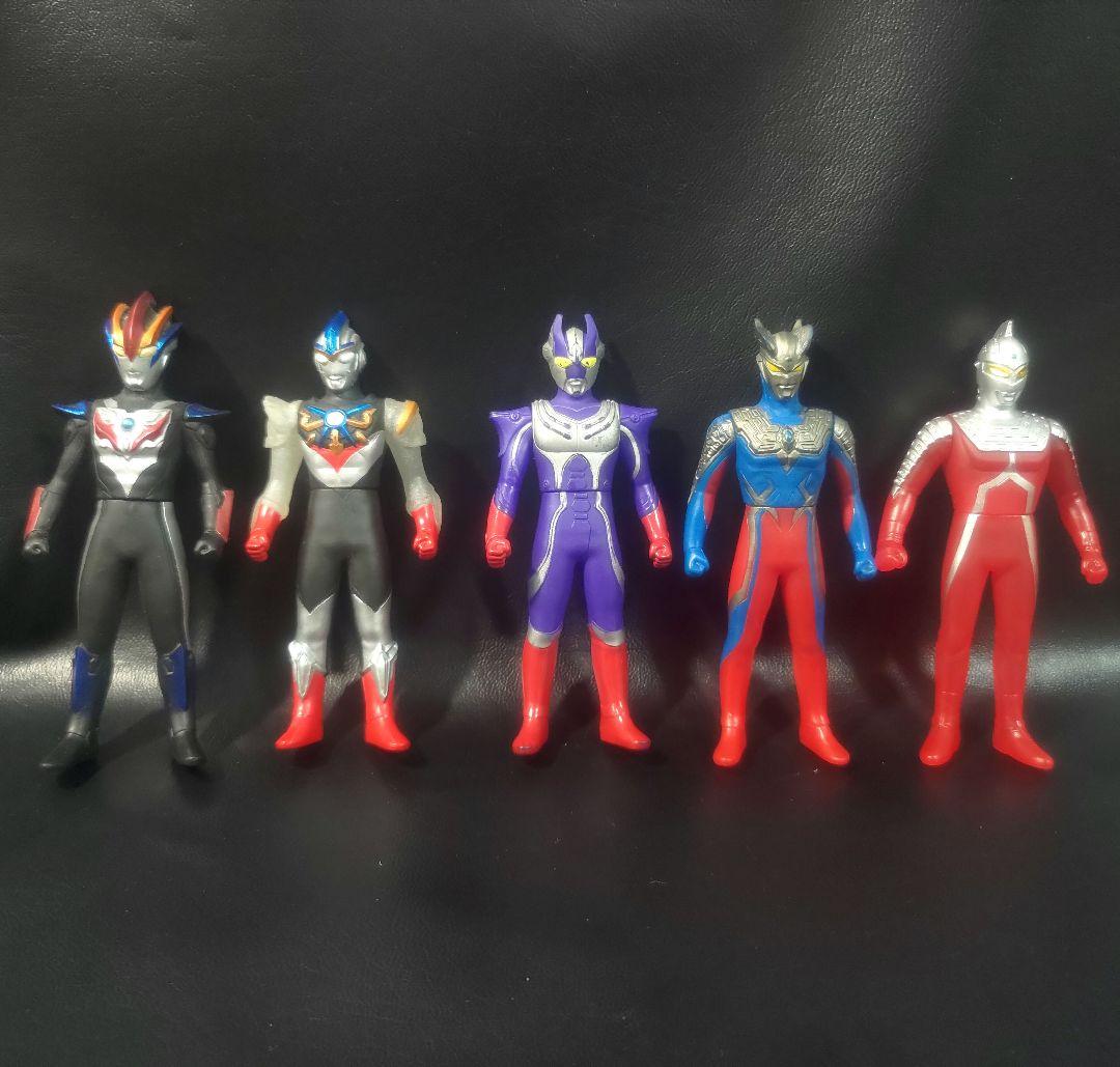 【大量・レア】ウルトラマン＆怪獣 ソフビ フィギュア 玩具 100体 まとめ売り