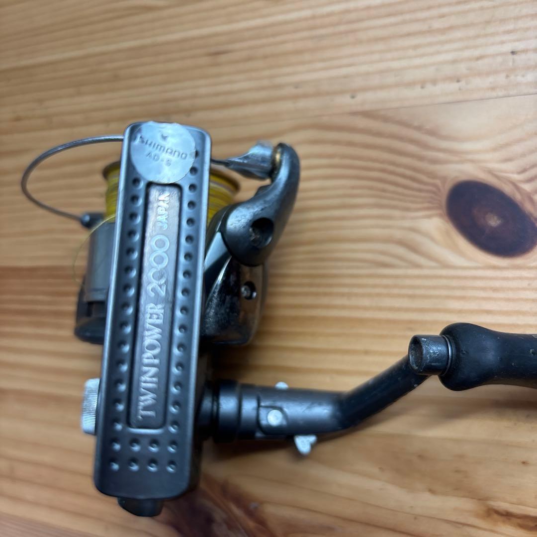 SHIMANO TWIN POWER 2000 スピニングリール