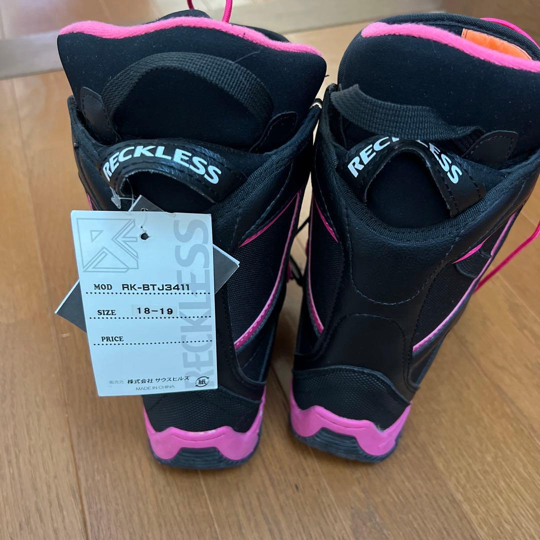 スノーブーツ　19cm 新品です