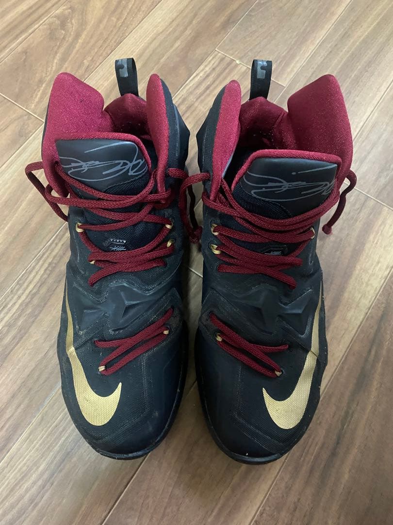 Nike LeBron 13 シューズ 黒/金/赤