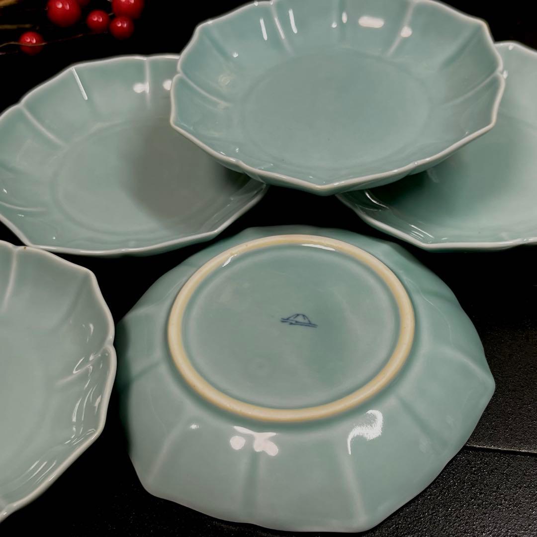 【未使用美品】 深川製磁 青磁 稜花 小皿 セット 小付 醤油皿 酒肴 箱入り