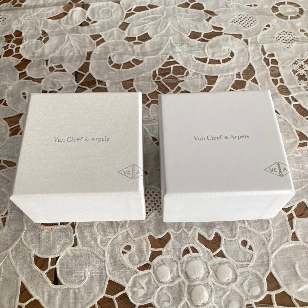Van Cleef & Arpels リング ブレスレット ケース 箱 2個