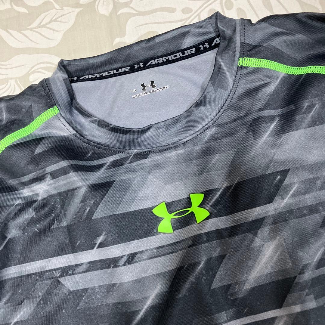 Under Armour トレーニングセット 長袖シャツとレギンス