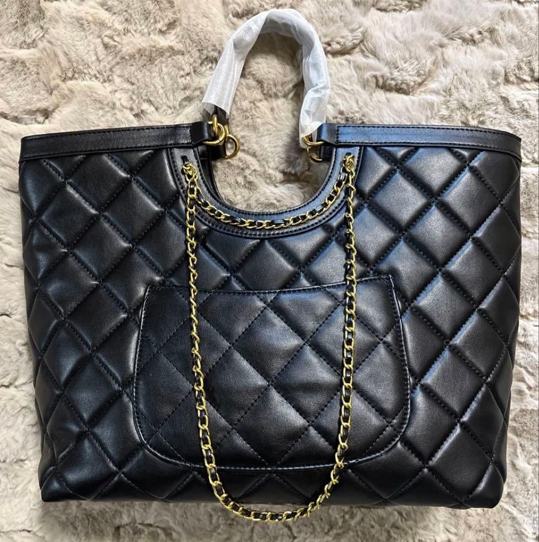 ノベルティ 大容量 トートバッグ　ショルダー　 ブラック✖️ゴールド金具