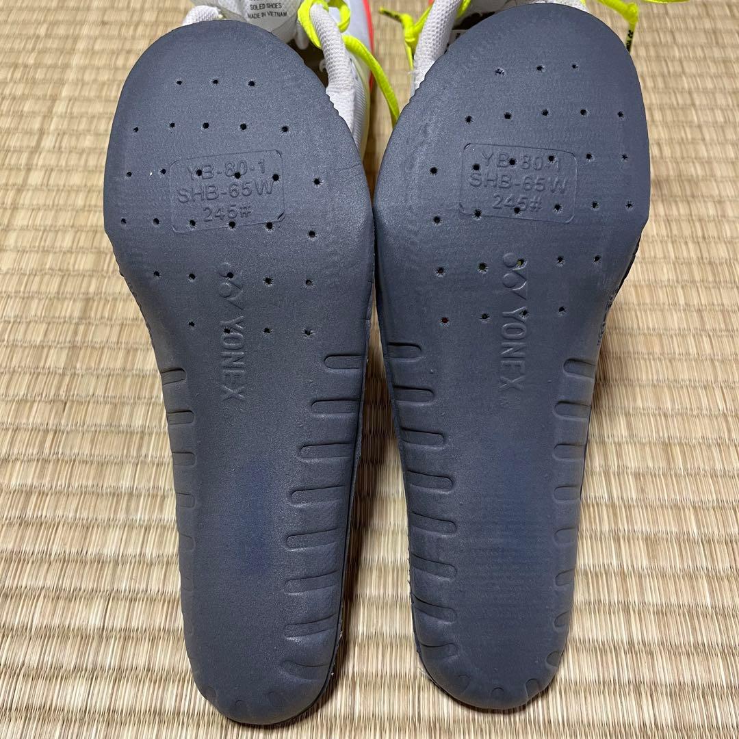 【美品】YONEX パワークッションコンフォートZワイドミッド