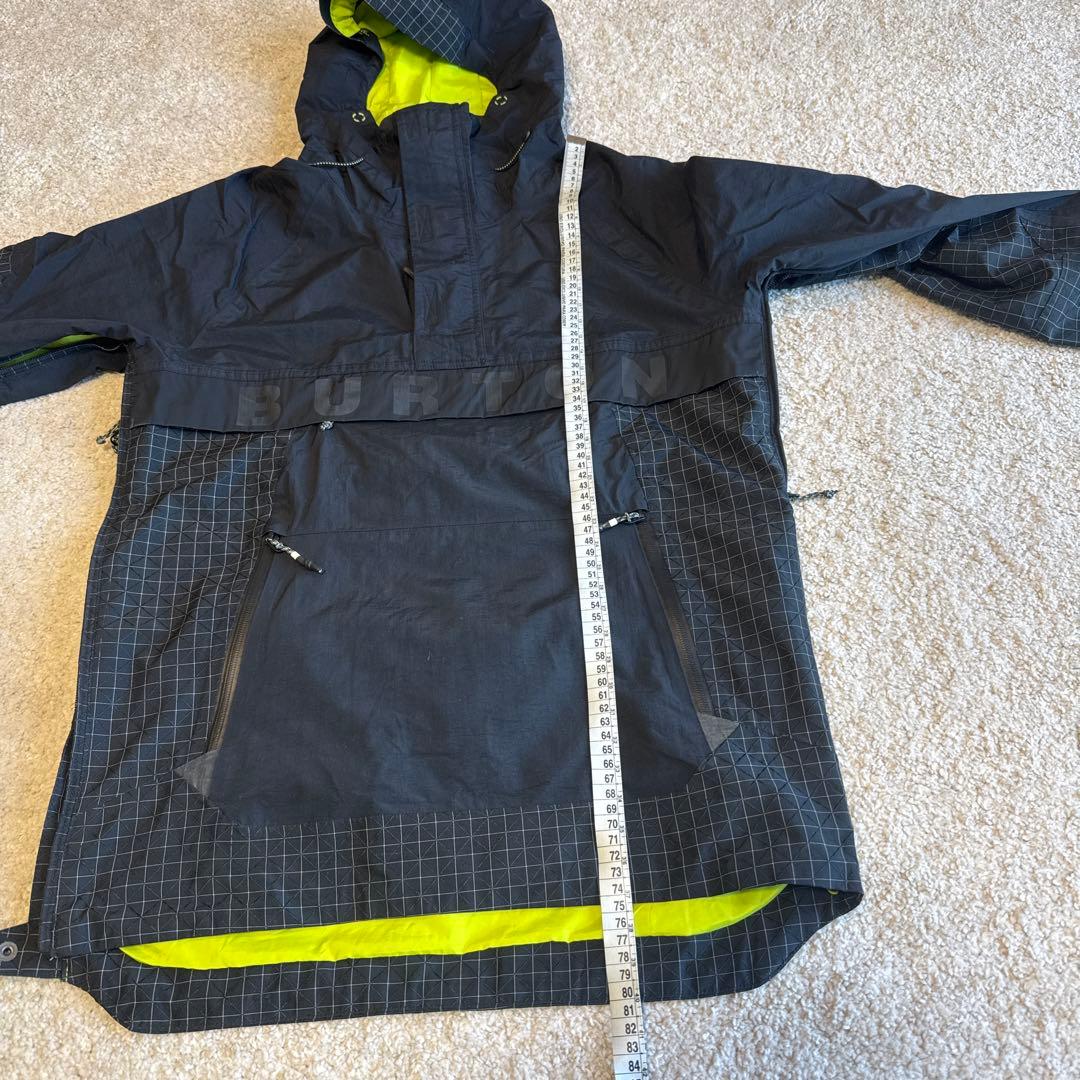 BURTON スノーボードジャケット 防水衣類専用の洗剤で洗いました。