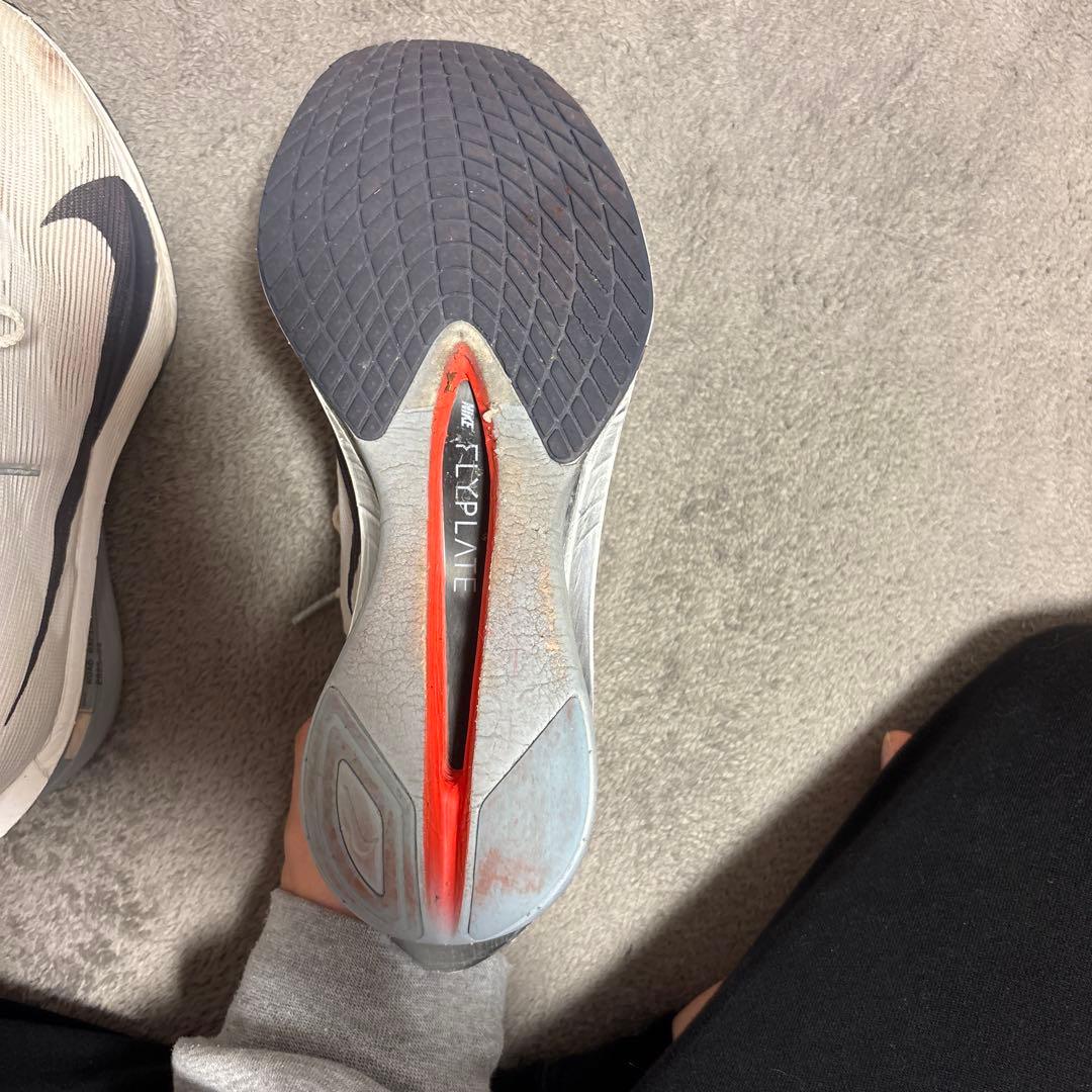 NIKE ヴェイパーフライ 4