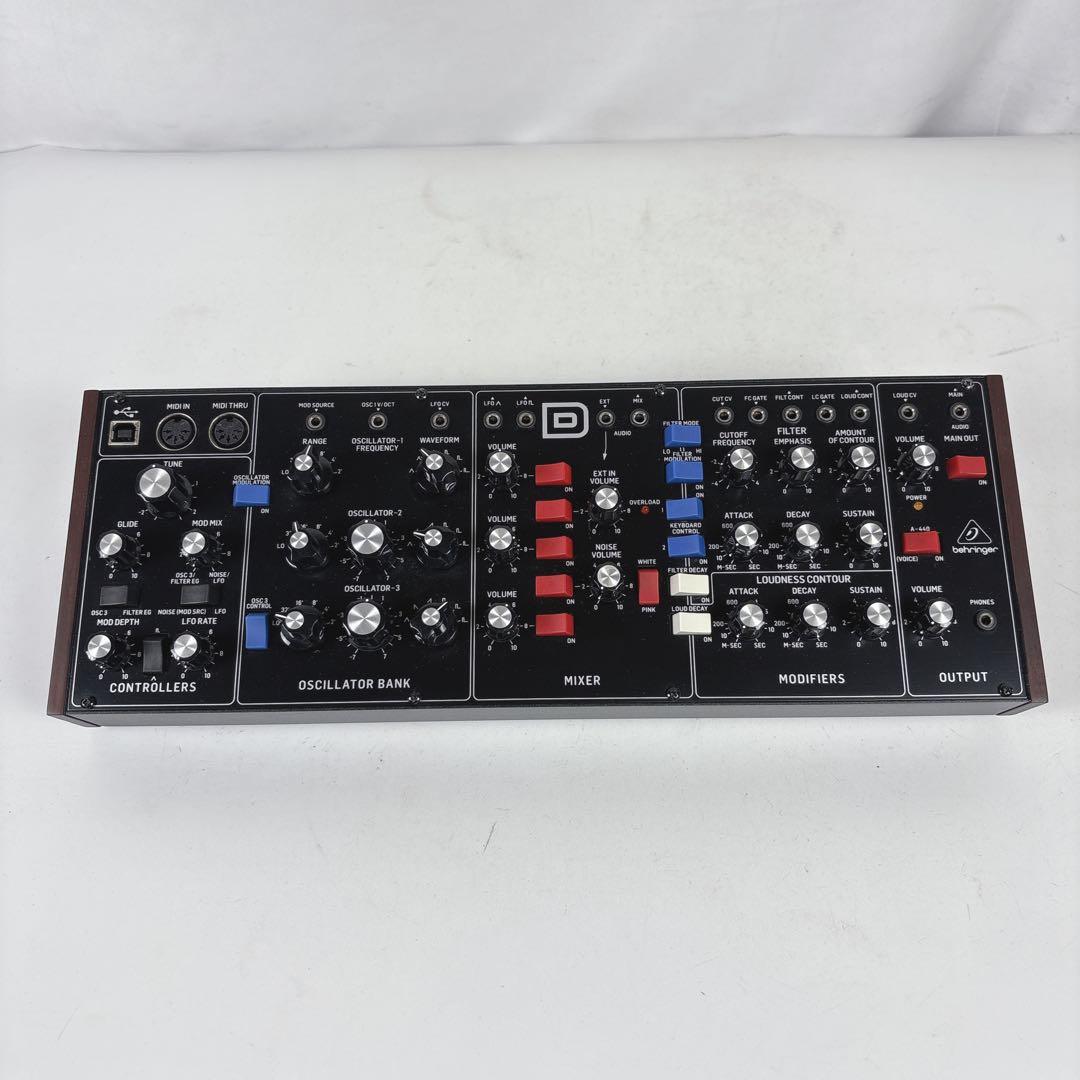 箱付 ベリンガー MODEL D アナログシンセサイザー