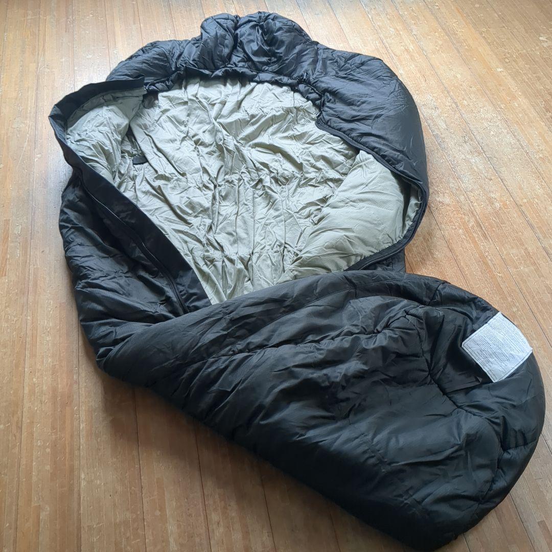 米軍実物　美品　希少　USMC 海兵隊　極寒地用　スリーピングバッグ