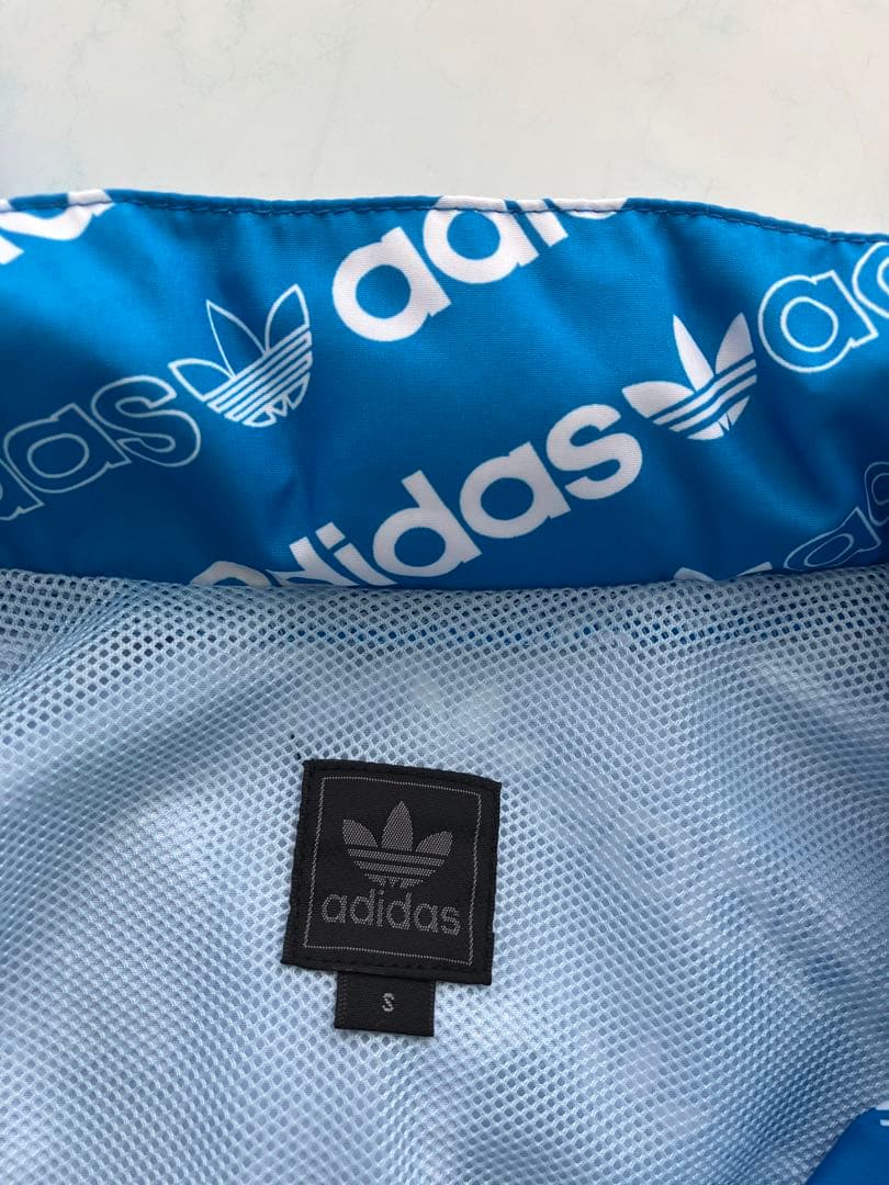 adidas オリジナルス　ウインドブレーカー