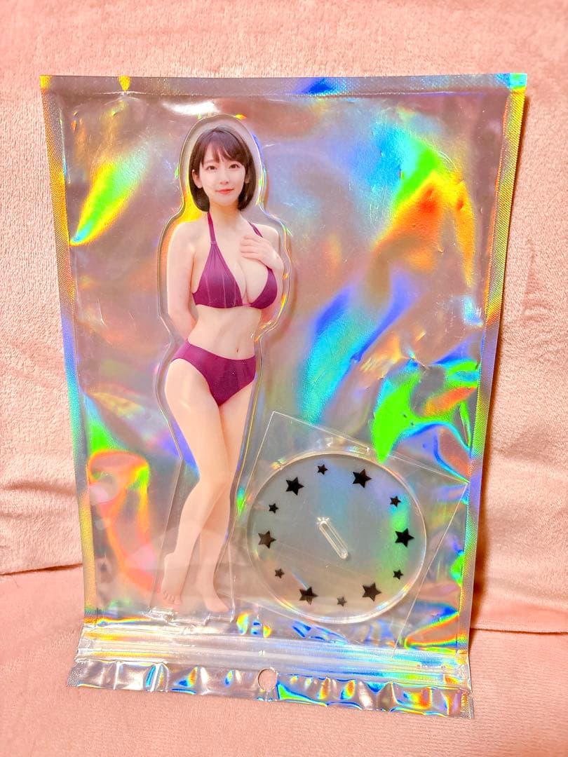 吉岡里帆　BIGアクリルスタンド　３個セット