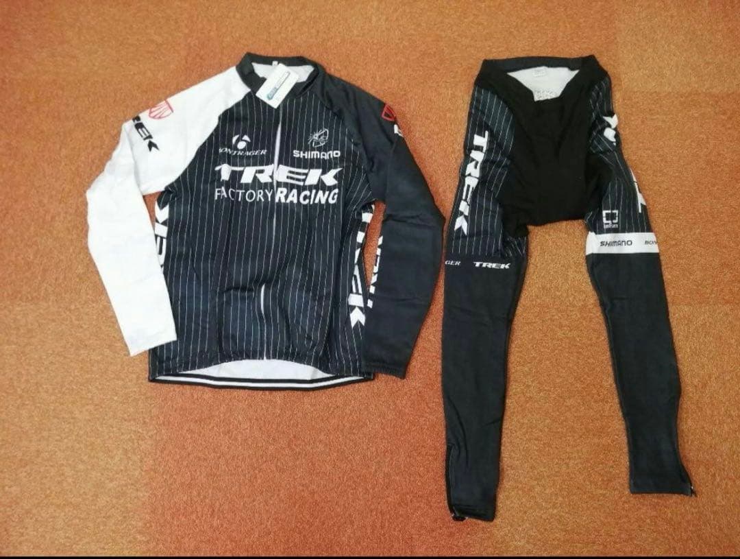 新品タグ付き　シマノ　TREK FACTORYレプリカ　上下　サイズＸＬ