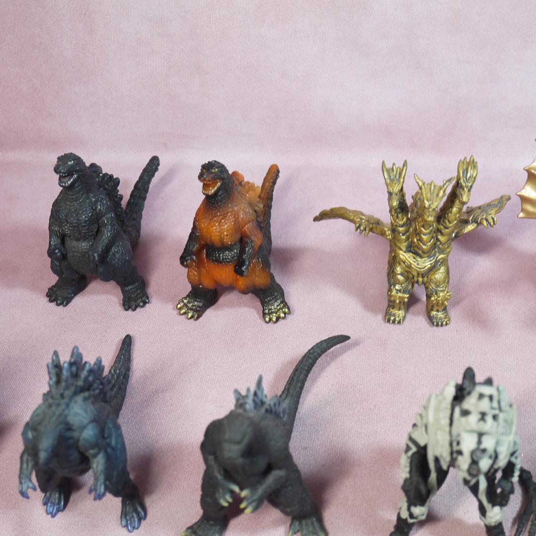 ミニバトルG ほか　ゴジラ・キングギドラ・東宝怪獣　ミニソフビフィギュア　25体