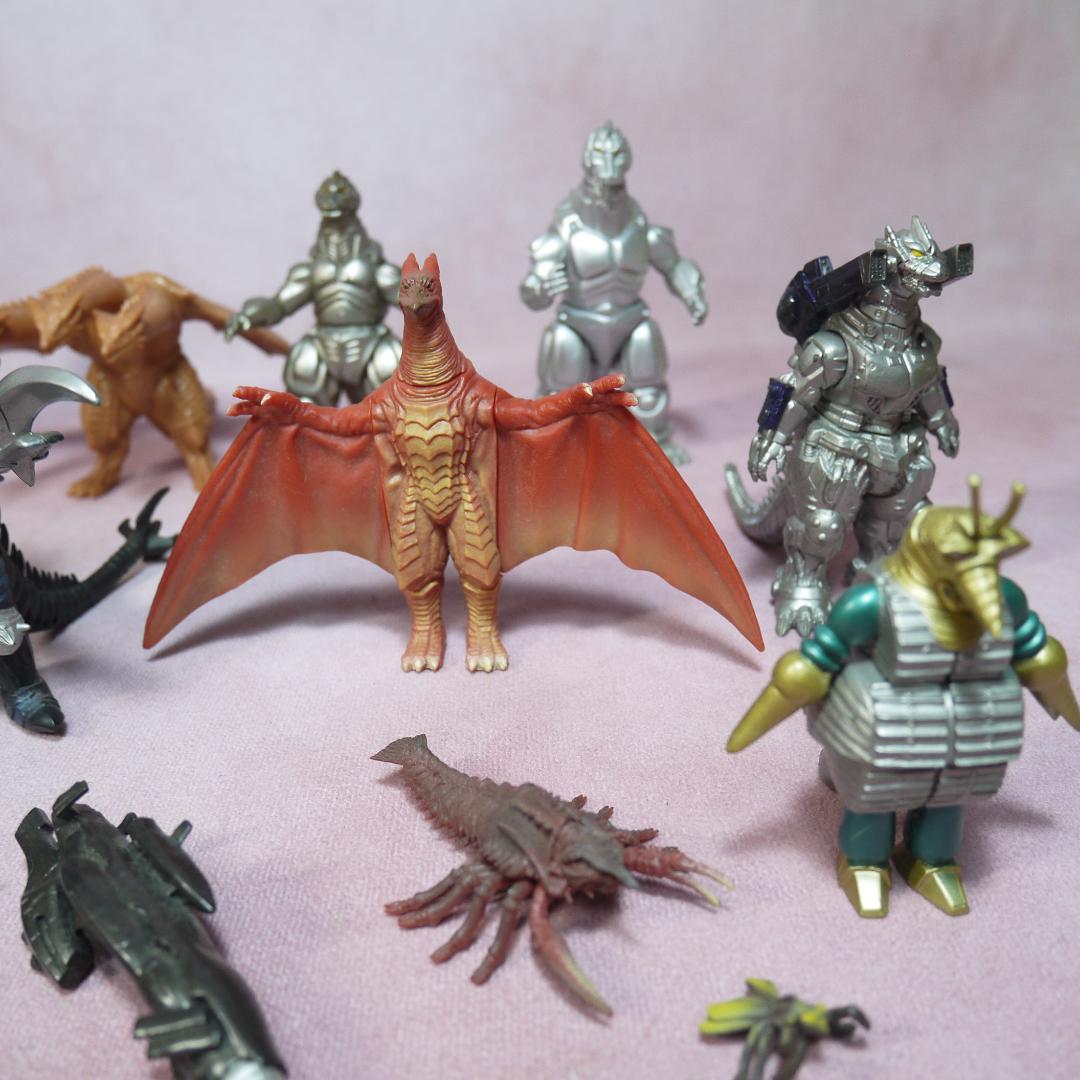 ミニバトルG ほか　ゴジラ・キングギドラ・東宝怪獣　ミニソフビフィギュア　25体