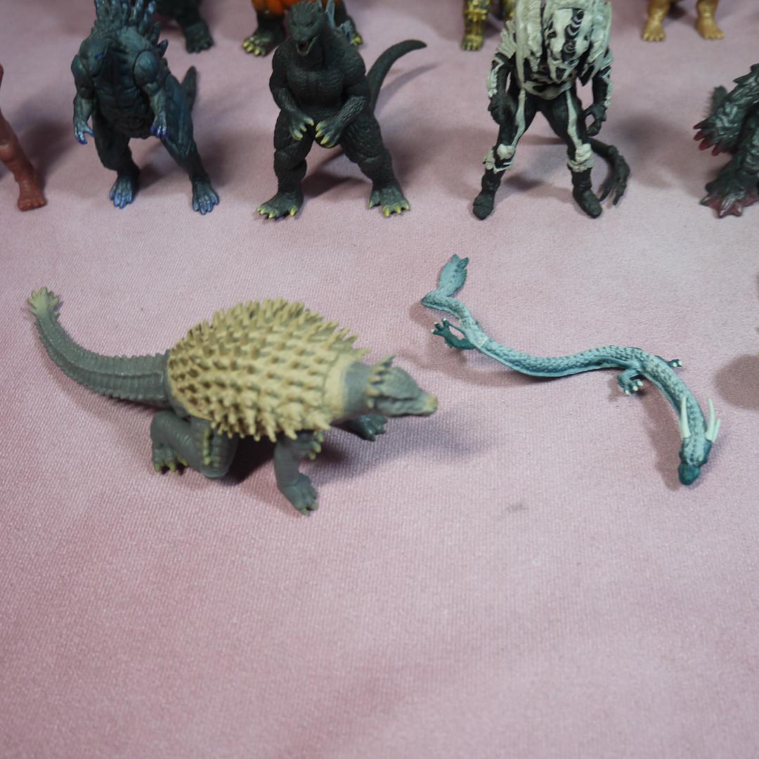 ミニバトルG ほか　ゴジラ・キングギドラ・東宝怪獣　ミニソフビフィギュア　25体