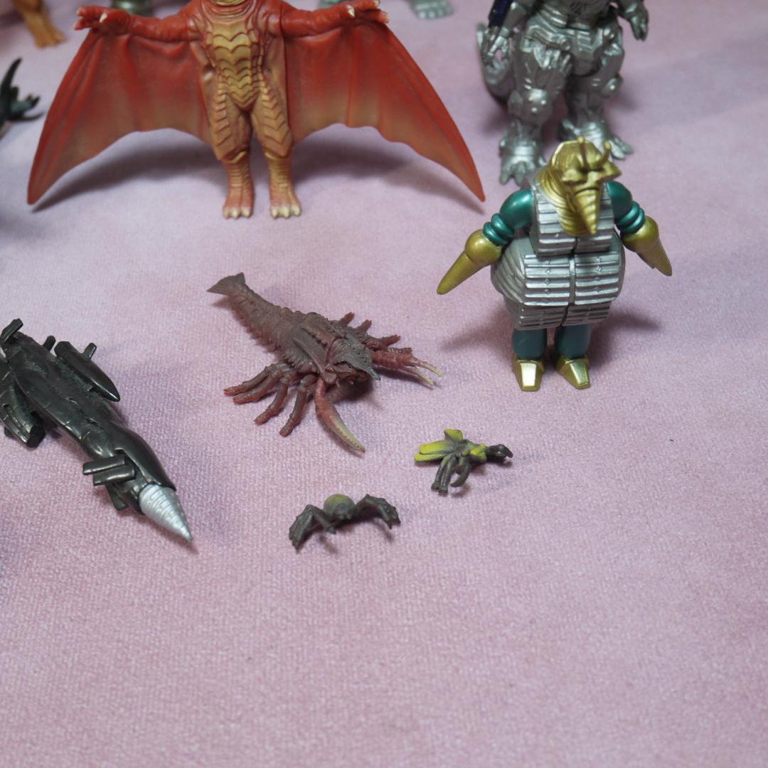 ミニバトルG ほか　ゴジラ・キングギドラ・東宝怪獣　ミニソフビフィギュア　25体