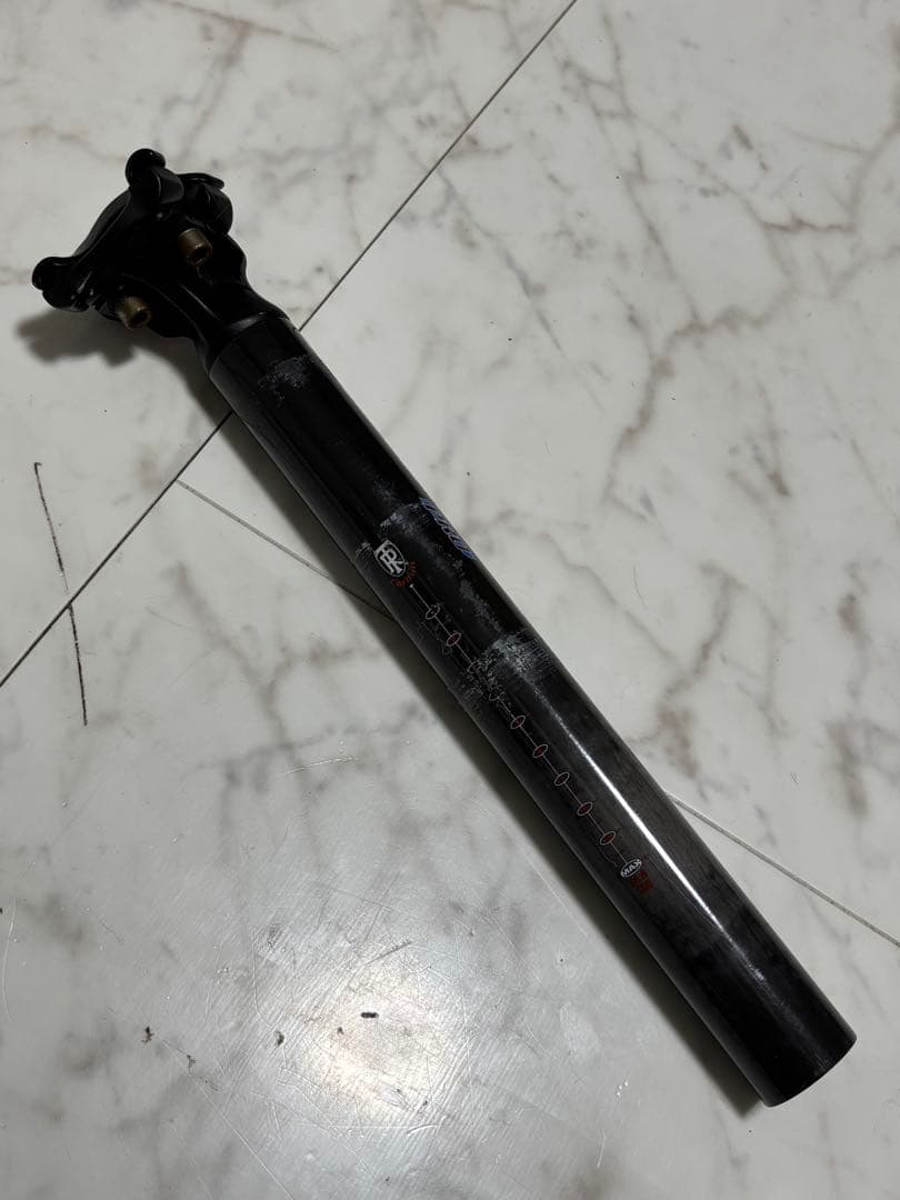 Ritchey Carbon Pro シートポスト 300mm 31.6mm