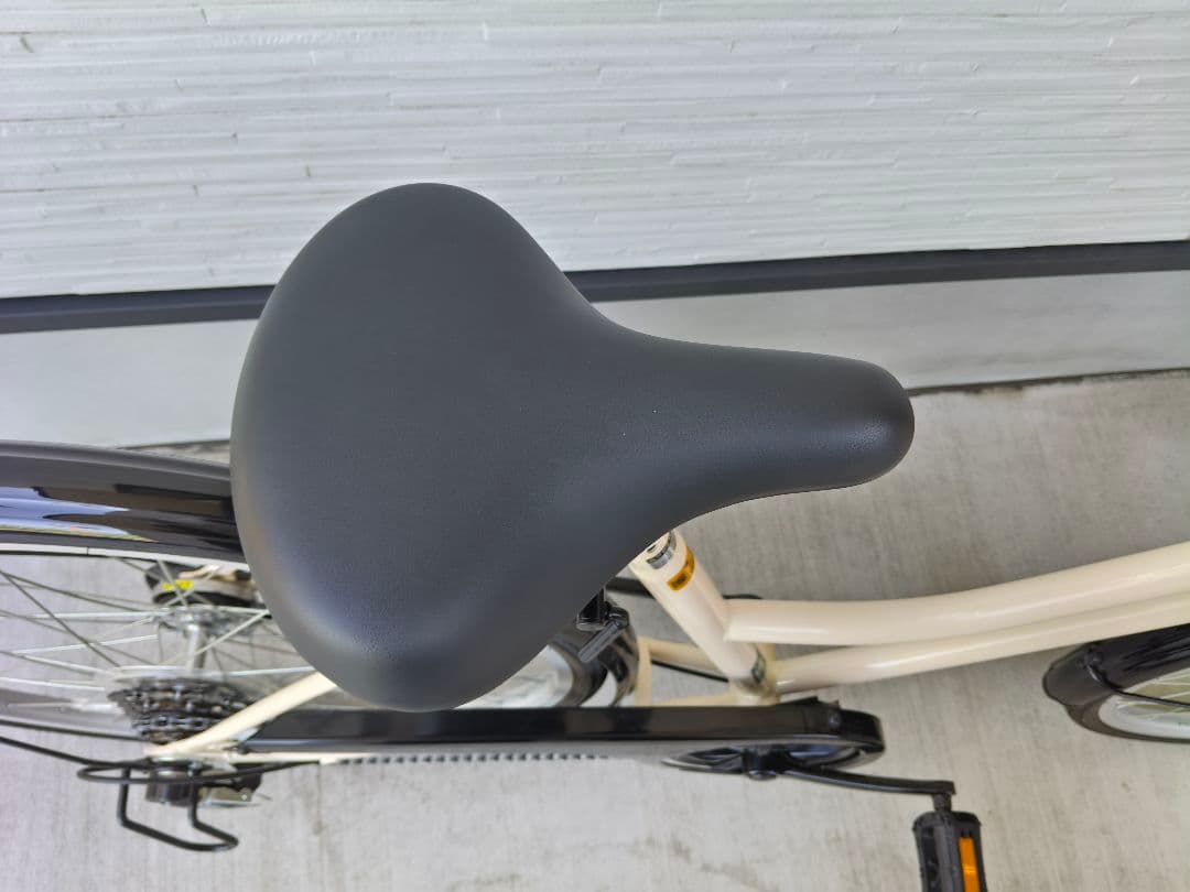 自転車　ASAHI　Cream City　26インチ 外装6段変速 オートライト
