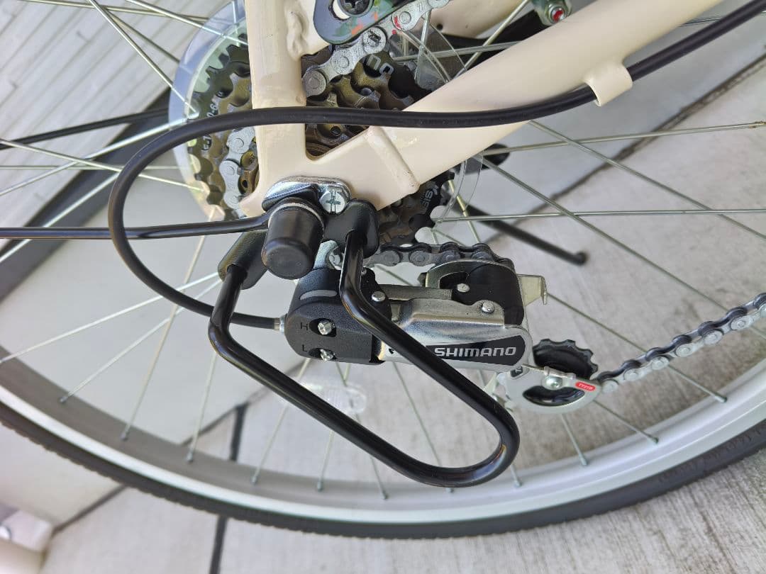 自転車　ASAHI　Cream City　26インチ 外装6段変速 オートライト