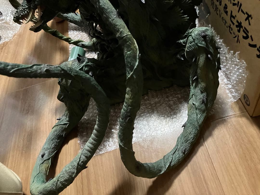 ゴジラ　ビオランテ　発光　東宝大怪獣シリーズ