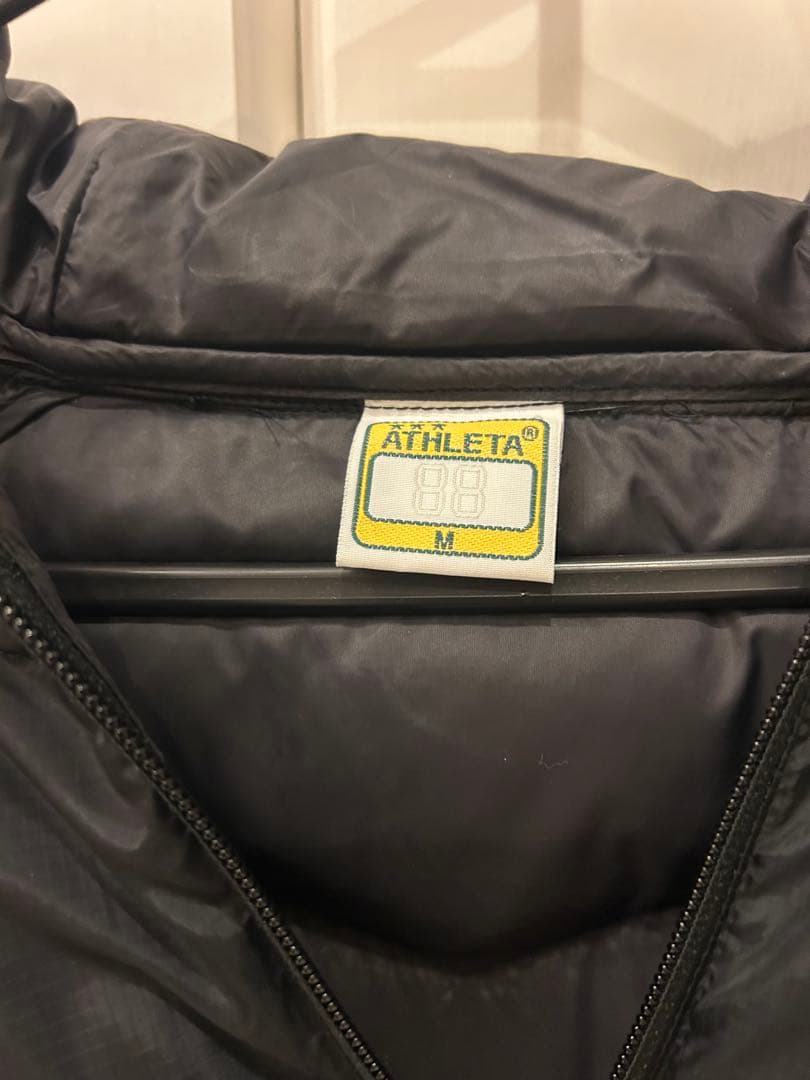 ✨美品✨ATHLETA ブラックダウンジャケット Mサイズ