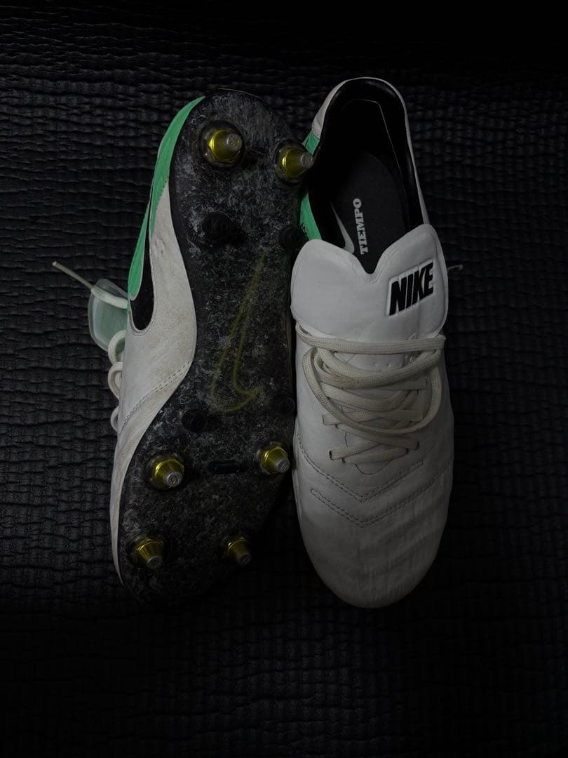Nike Tiempo サッカーシューズ ホワイト/グリーン