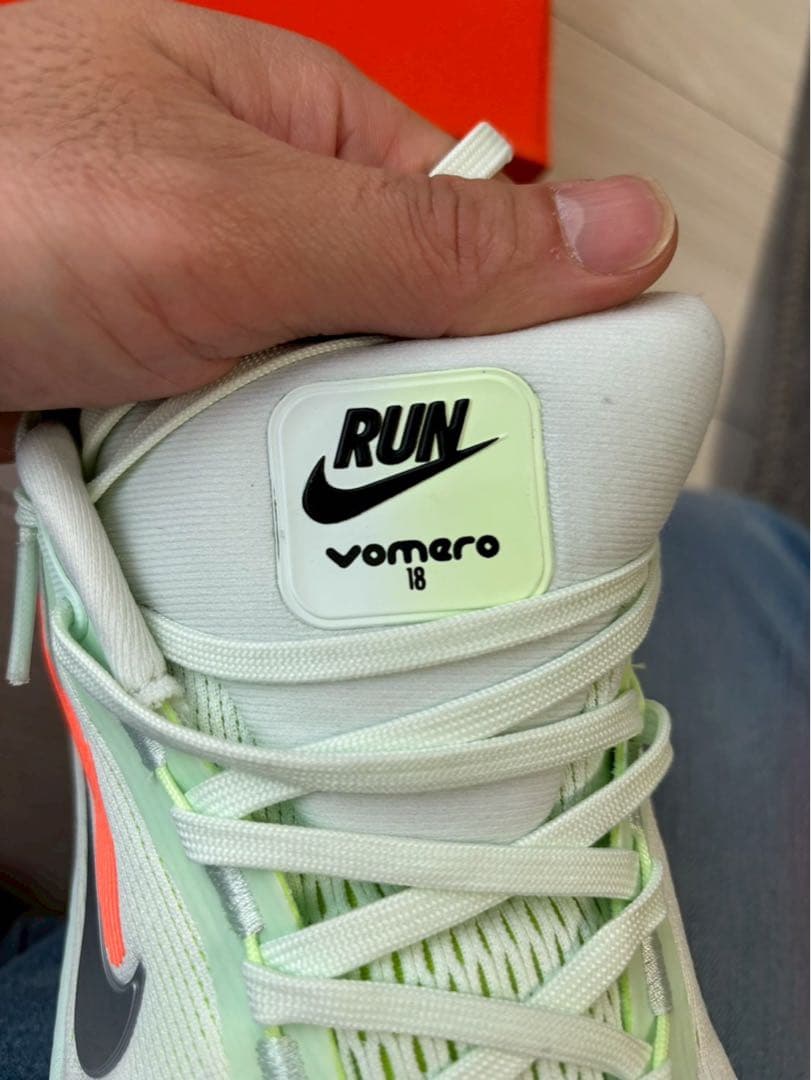 中古 NIKE VOMERO 18 27cm ナイキ ボメロ18