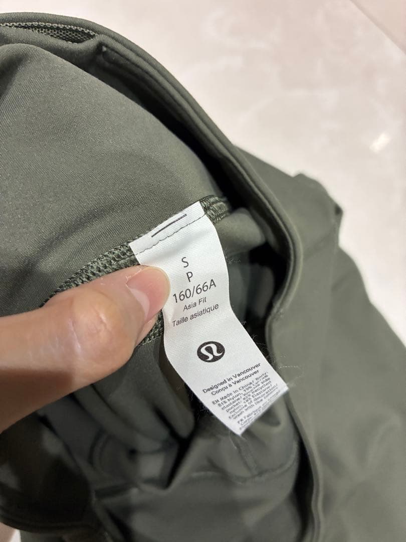 Lululemon ヨガパンツ S/P オリーブ
