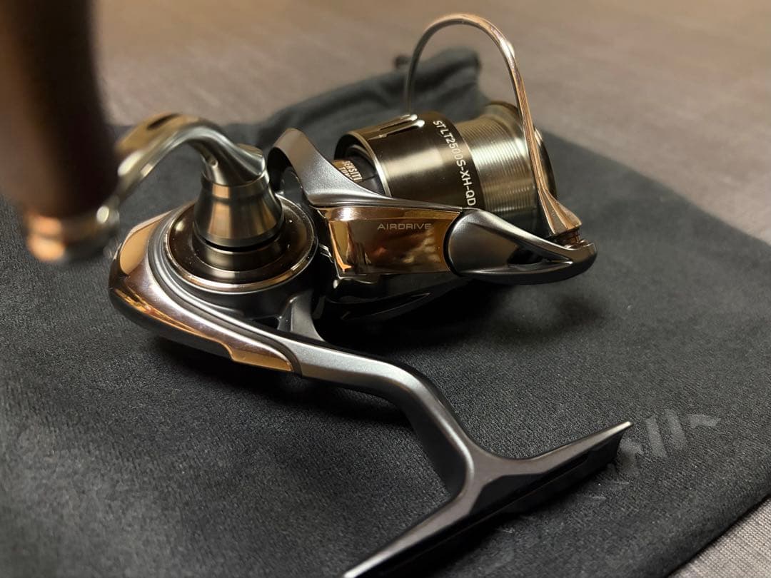 リール DAIWA AIRITY ST LT2500S-XH-QD