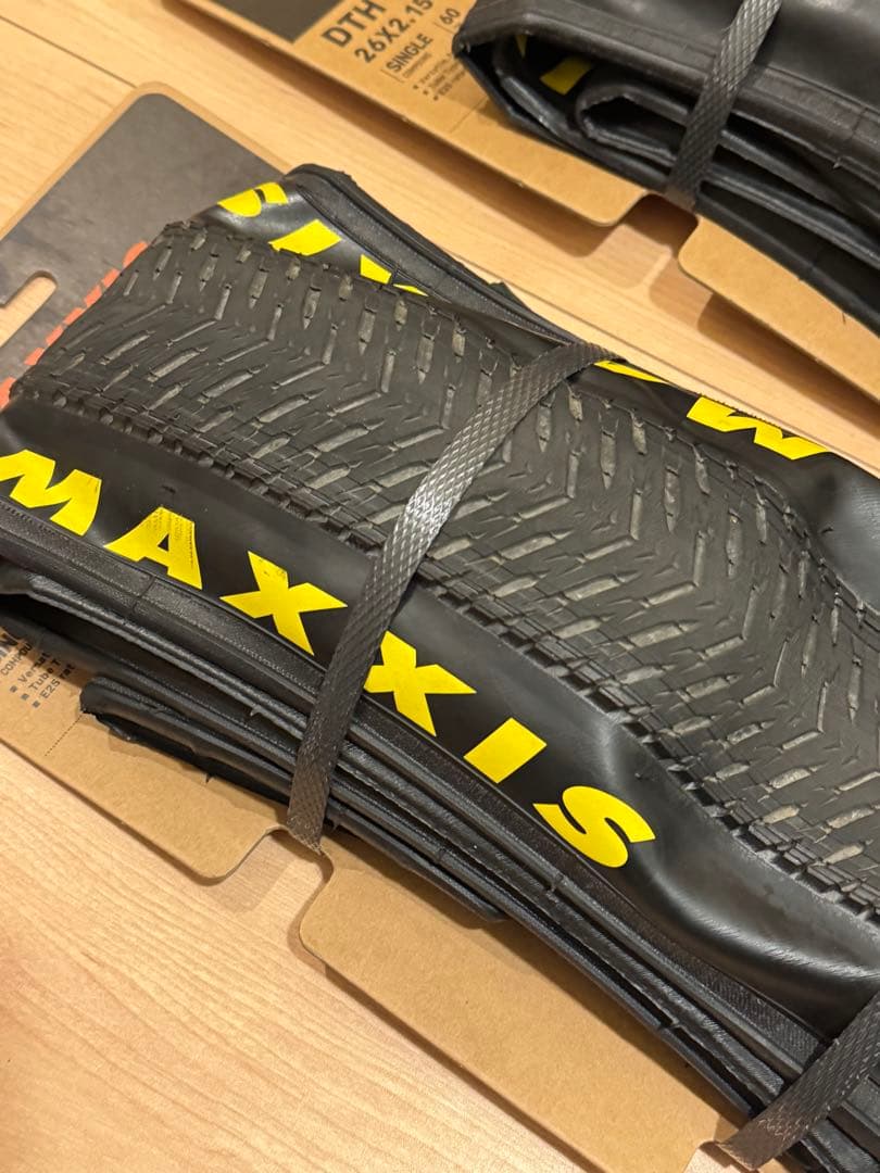MAXXIS DTH 26 x 2.15(52/54-559)タイヤ2本セット