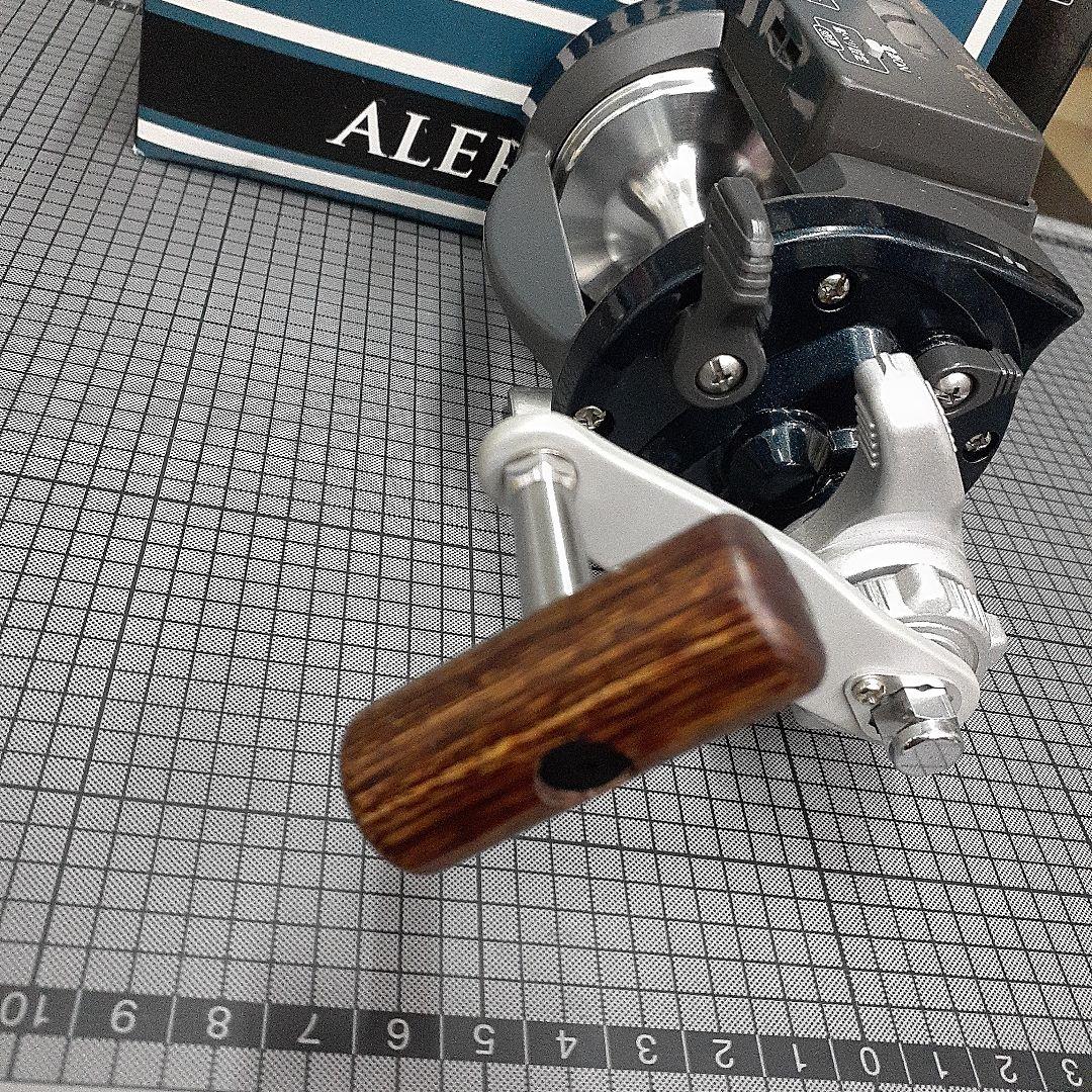 リョービ　船用リール　アラート 棚 XS 700L　カウンター付　新品未使用