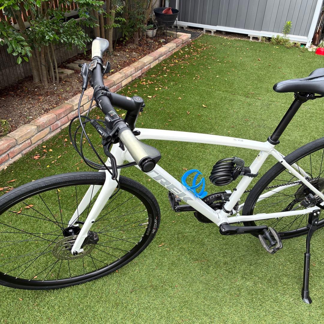 ［直接取引愛知岐阜三重近郊］TREK FX3 Mサイズ ホワイト2021
