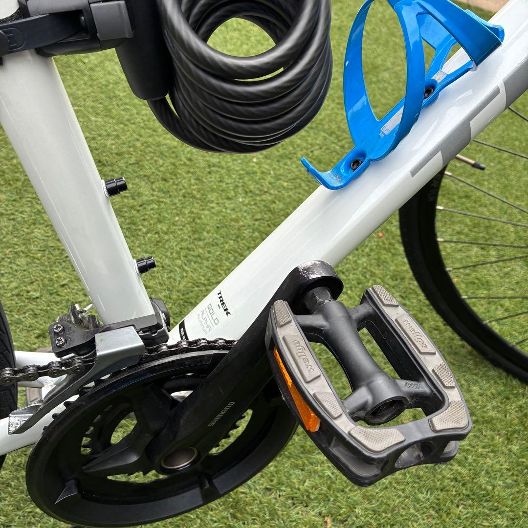 ［直接取引愛知岐阜三重近郊］TREK FX3 Mサイズ ホワイト2021