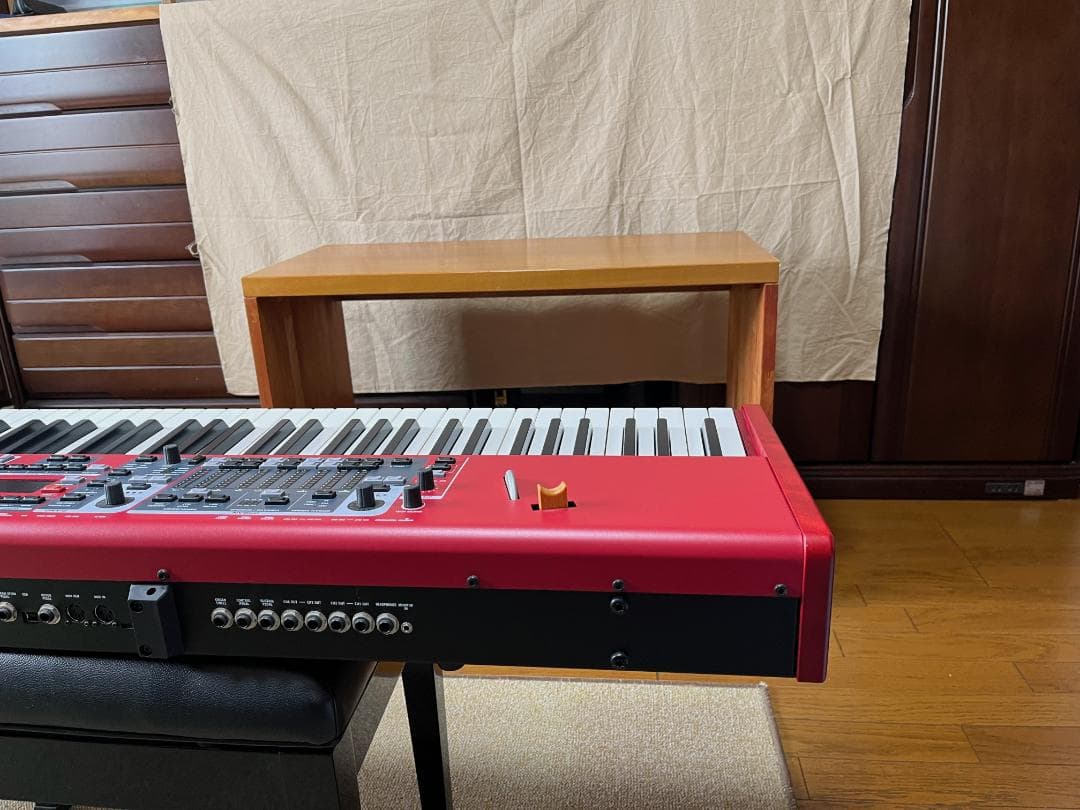Nord Stage 3 88keys（純正3本ペダル付き）