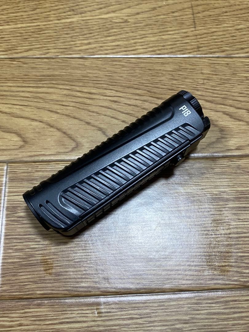 NITECORE P18 1800ルーメン タクティカル懐中電灯　未使用