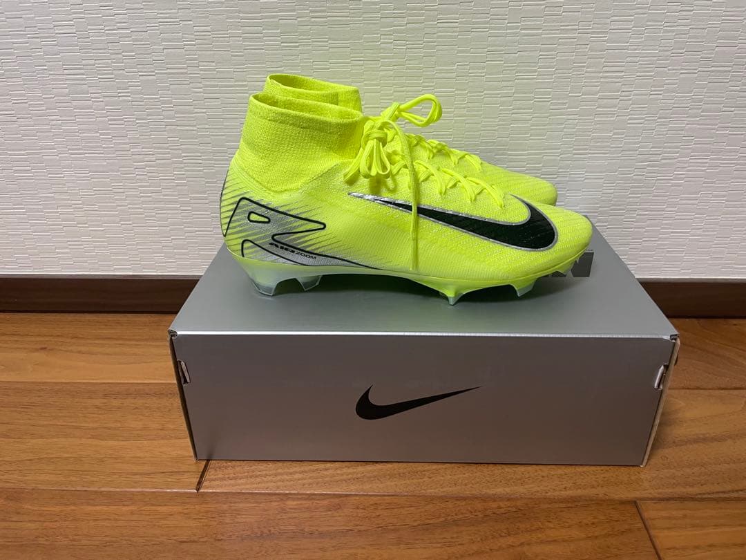 NIKE ズームマーキュリアル　スーパーフライ10 エリートFG